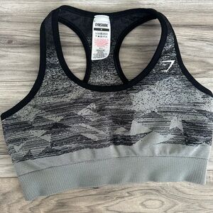 Gymshark Adapt Grey & Black Seamless Racerback Sports Bra Activewear Size Medium